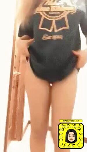 Dare test: no bra, no panties