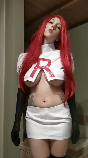 Jessie's top shrunk! By Berpl