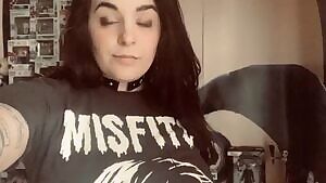 Misfit tiddies