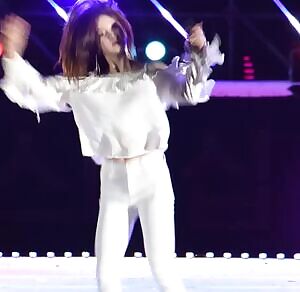 Apink - Chorong's Sexy Stomach