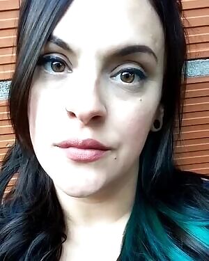 Long tongue fetish 😛