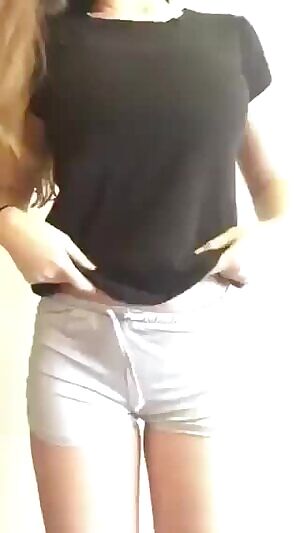 @Baby____Moon Titty Drop