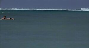 Kate Bosworth surfer girl plot in Blue Crush