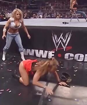 I want Mickie to ride me with that ass 😍