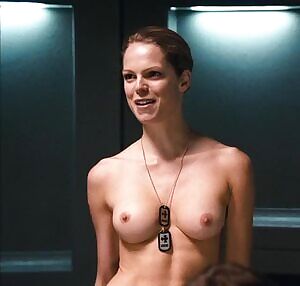 Cécile Breccia plot from Starship Troopers 3: Marauder