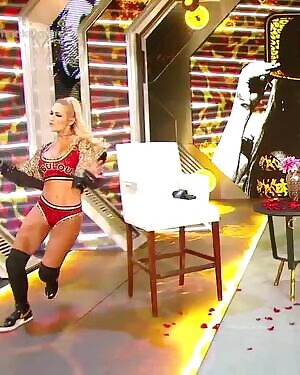 Sexy Carmella