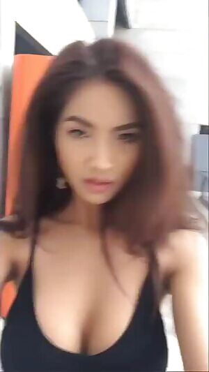 Southeast Asian Babe