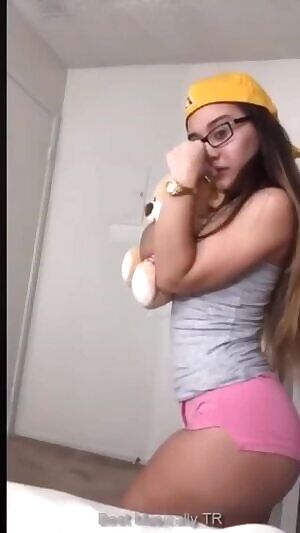 Booty shorts musicallys