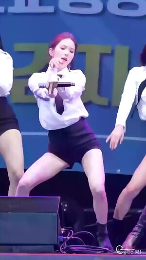 CLC - Yujin