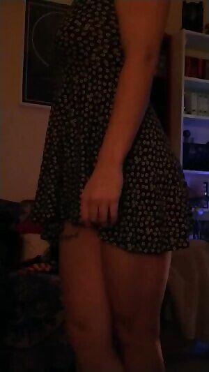 Short dresses are made for twirling! Oh no, have I orgotten something? 😏