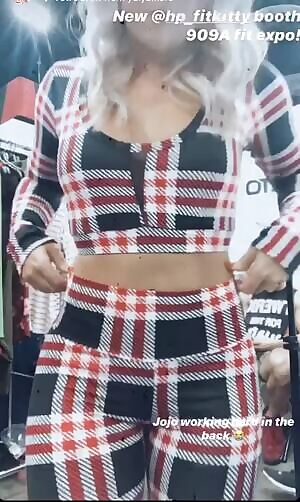 Cassidy payne showing off