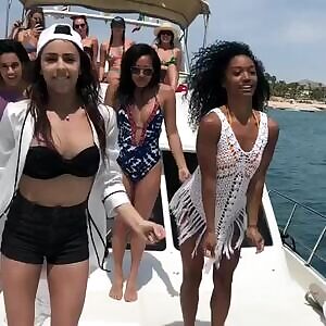 Caity lotz and friends