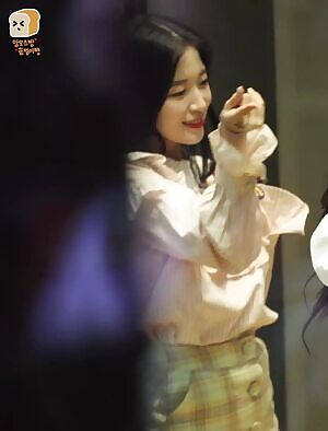 Oh My Girl - Arin
