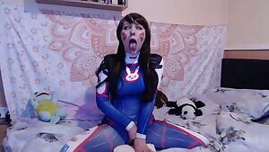 Dva, leave that poor pillow alone..