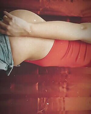 she is struggling. heavymetaleve