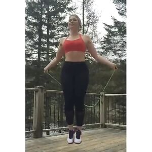Iskra Bouncing