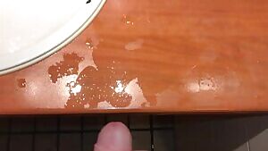 Mirror pissing