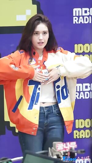 Jeon Somi