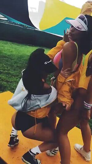 Could watch her drop that ass all day