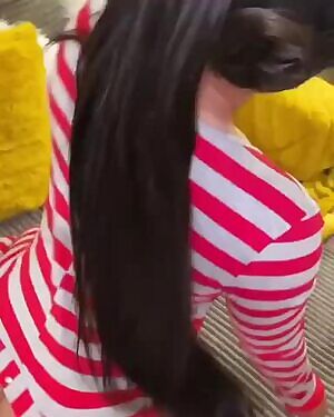 Easy access to the cake