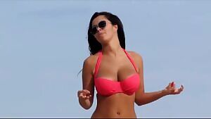 Hottie Throwing A Ball Back