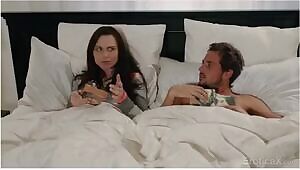 EroticaX - Gia Derza, Aidra Fox Midnight Threeway