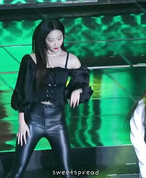 Ex-Momoland - Yeonwoo