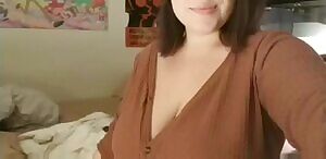 Please cum & play with me.. ❤️