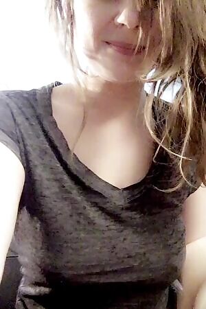 Working from home be like