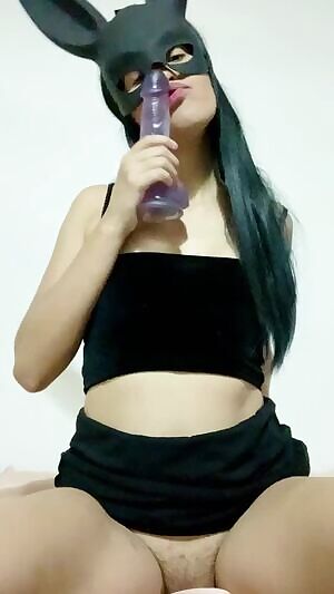 Horny Latina😈 Available to ting , Sessions and Also Customs  😼 Get Yours ONLINE KiK Or Telegram Add Me Frostypaulina 🖤