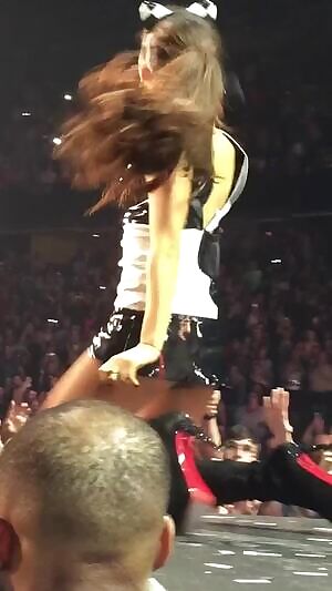 Another short outfit from Ariana Grande