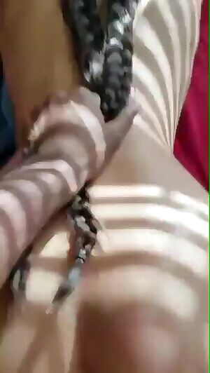 Hair Pulling + Lips That Grip