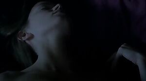 Emily Blunt and Natalie Press in My Summer of Love