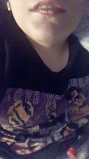 Imagine me doing this on the head o your cock