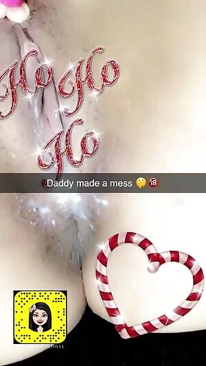 Daddy made a mess in my Asian pussy. Hi mommy! 😈🖕🏻