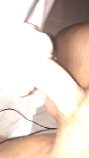 Love filling up a tight pussy. Any F up to pretend it’s you?!