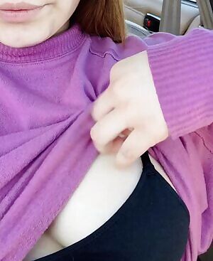 Some socially-distanced public fun @ a supermarket parking lot, waiting for the line to die down.💕 {F/20}