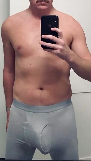 Bulge in motion. PMs encouraged.