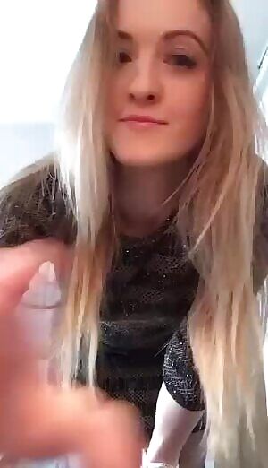 Stunning girls gets naked