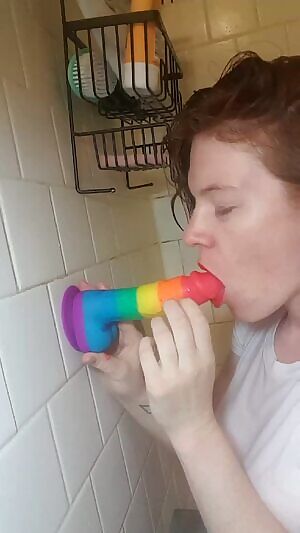 Smearing Lipstick on my Dildo: +Gifs&Gagging Sounds🔊 in Comments