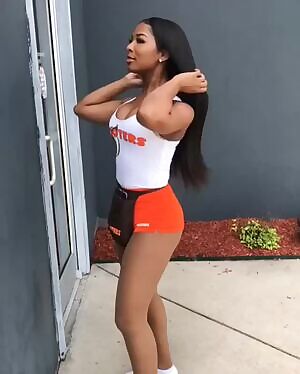 Hooters