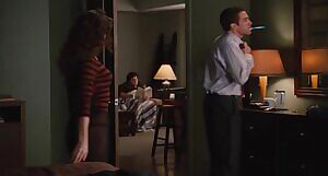 Anne Hathaway being a great GF and helping Jake Gyllenhaal tie his shoes