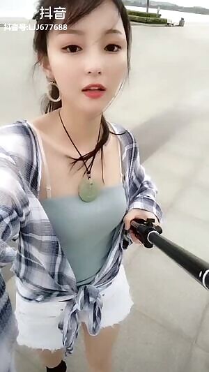 Cute face nice hair
