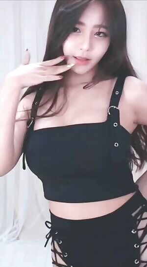 Hot Asian Cutie Spectacular Body