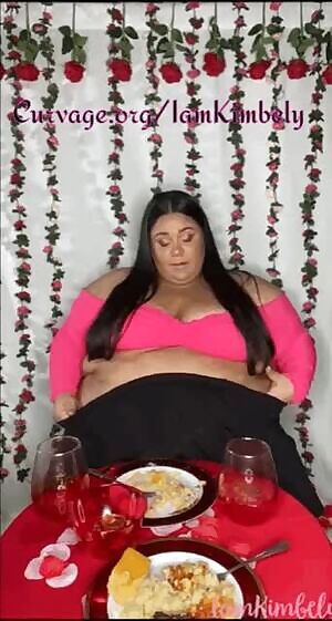 Want to see more of my belly? ❤️