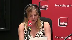 Radio moment