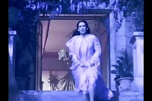 Winona Ryder in Dracula