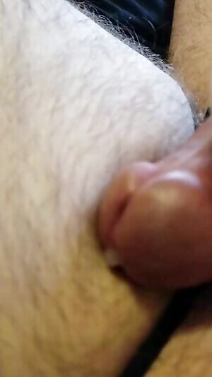 Slow-o cumshot with wifes hitachi wand