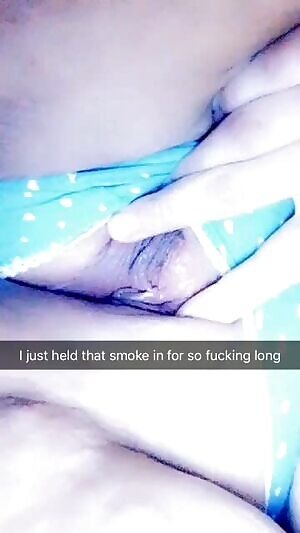 Stoner chicks are the best 🔥