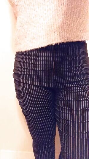 Shaking my mom ass 48💋💋💋